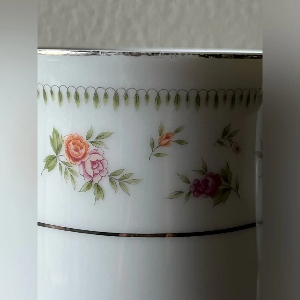 ABINGDON 💐Fine Porcelain China Footed Coffee Cup